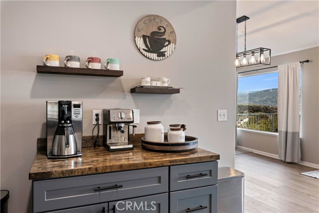 3113 S Lake Dr, Kelseyville