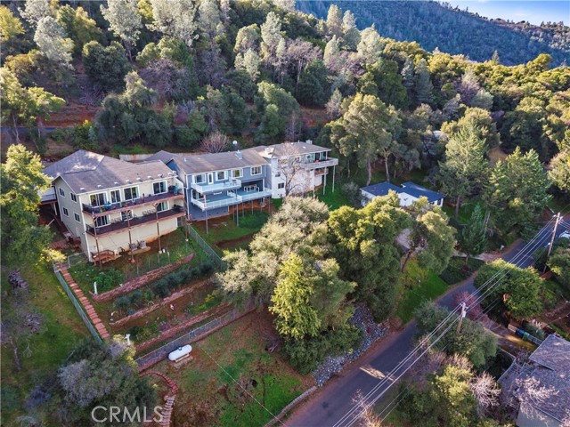 3113 S Lake Dr, Kelseyville