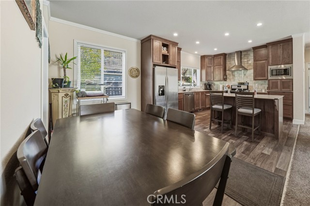 7195 Liberty, Nice