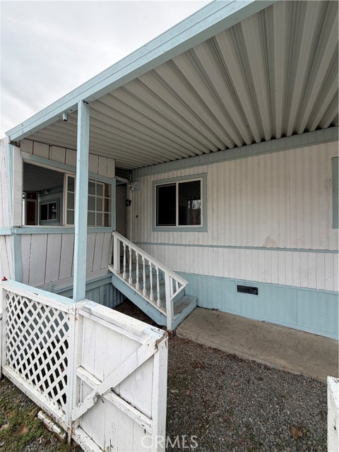 14707 Walnut Avenue, Clearlake