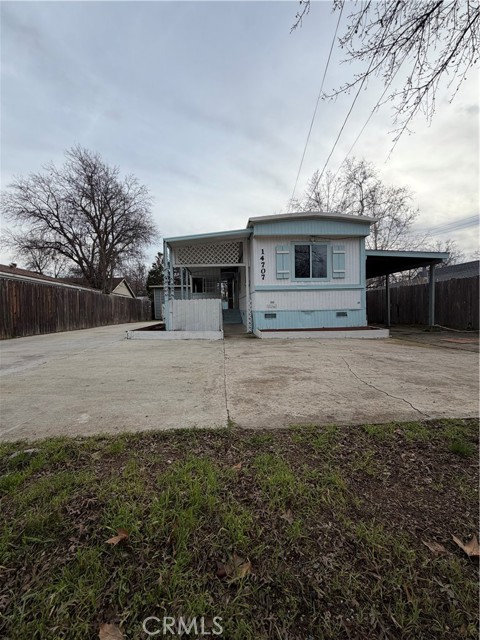 14707 Walnut Avenue, Clearlake