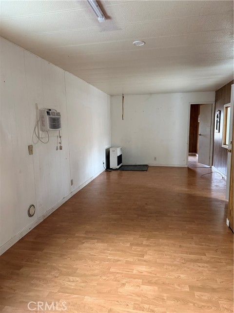 14707 Walnut Avenue, Clearlake