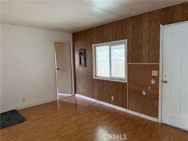 14707 Walnut Avenue, Clearlake