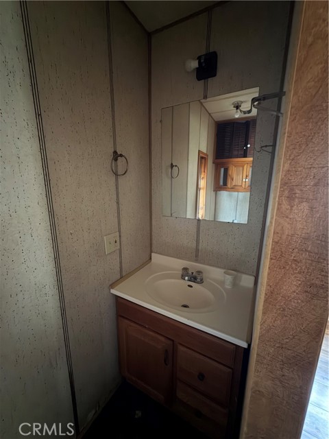 14707 Walnut Avenue, Clearlake