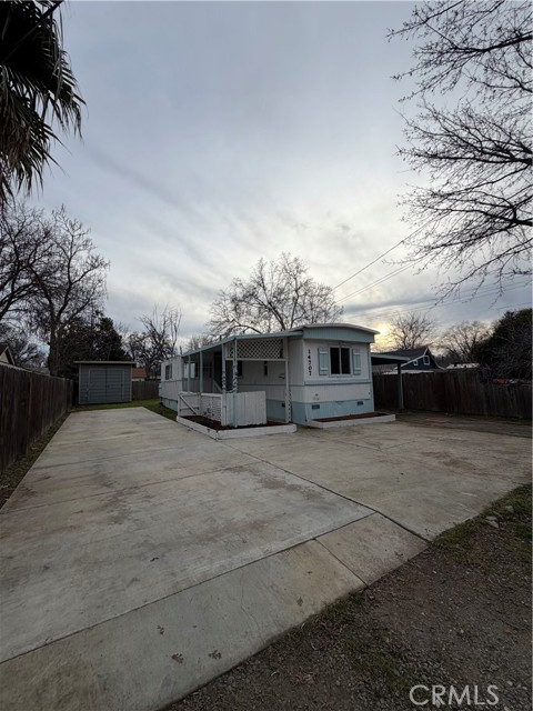 14707 Walnut Avenue, Clearlake