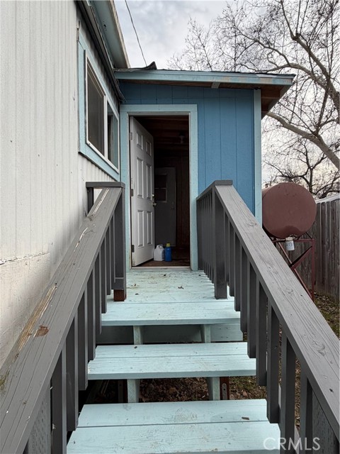14707 Walnut Avenue, Clearlake