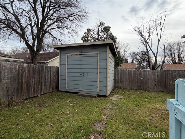 14707 Walnut Avenue, Clearlake