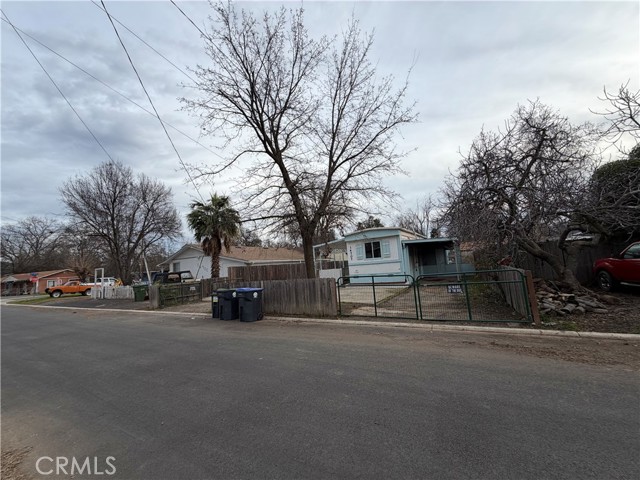 14707 Walnut Avenue, Clearlake