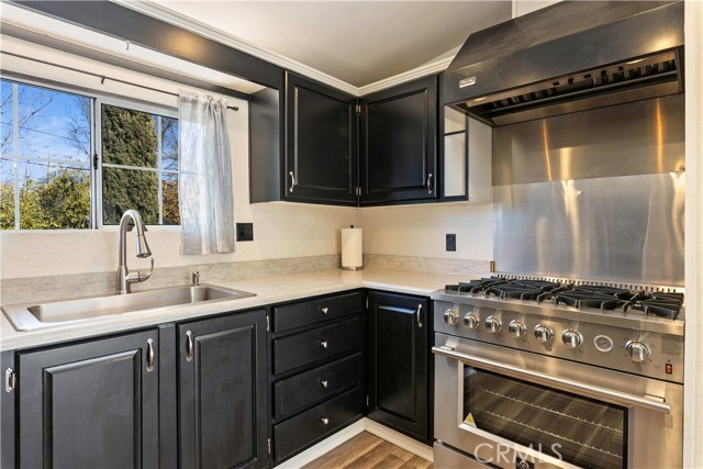 5675 Lakeshore Boulevard, Lakeport