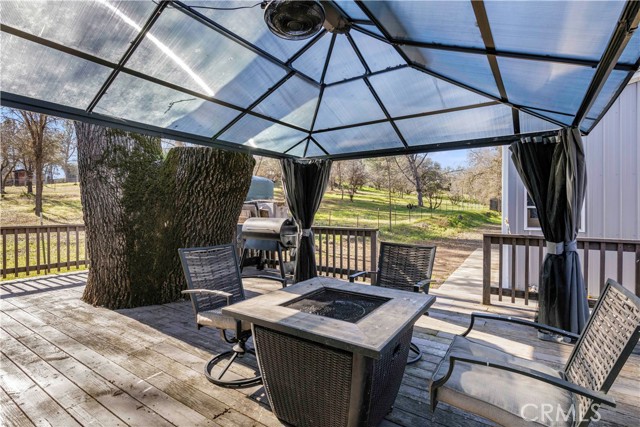 5675 Lakeshore Boulevard, Lakeport