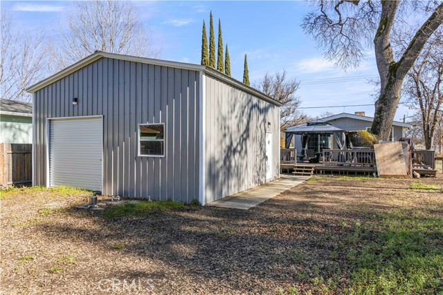 5675 Lakeshore Boulevard, Lakeport