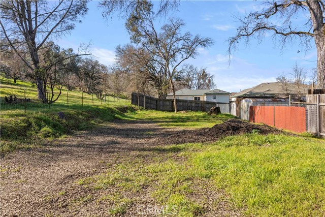 5675 Lakeshore Boulevard, Lakeport