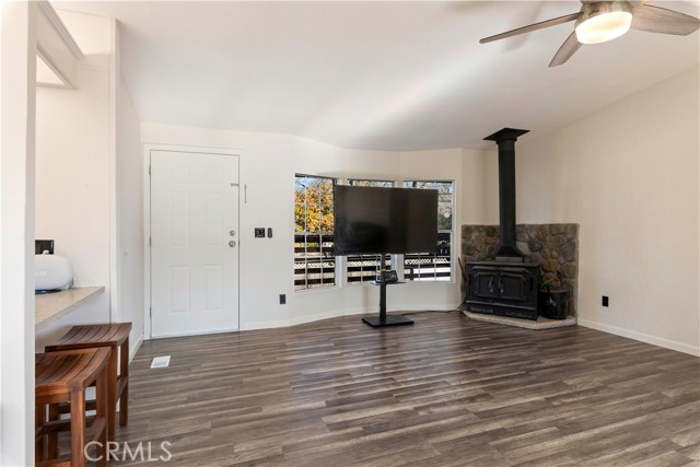 5675 Lakeshore Boulevard, Lakeport