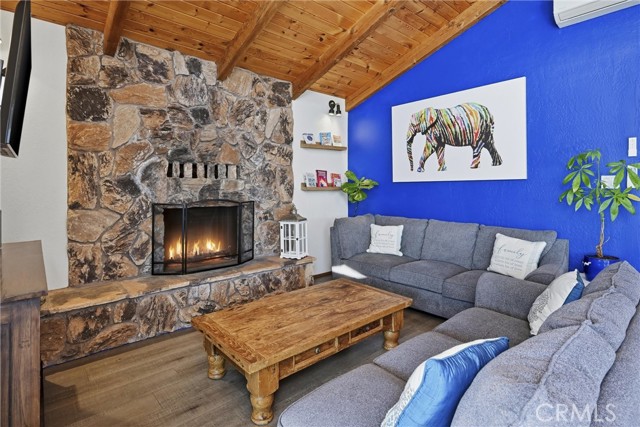 13319 Lakeshore Drive, Clearlake