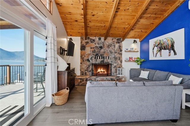 13319 Lakeshore Drive, Clearlake
