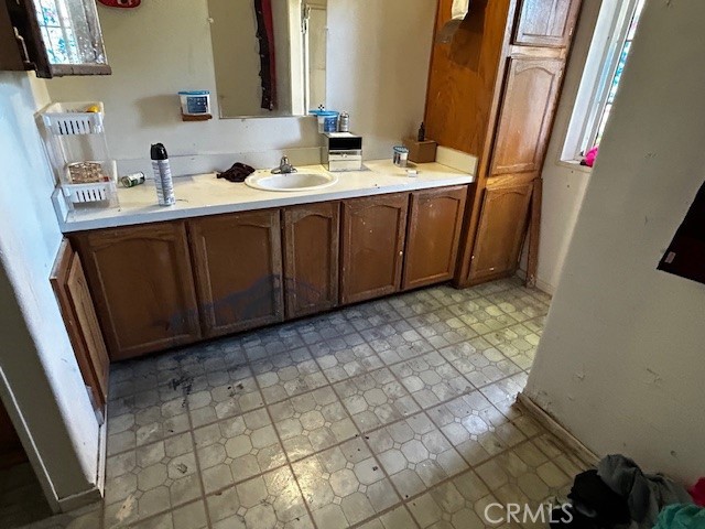 10703 Paradise Court, Kelseyville