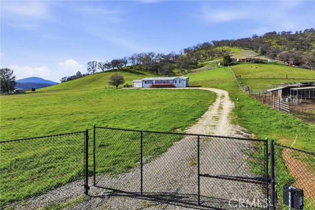 2805 Smith Lane, Clearlake