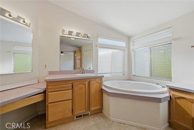 2805 Smith Lane, Clearlake