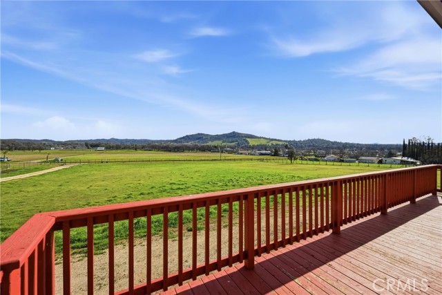 2805 Smith Lane, Clearlake