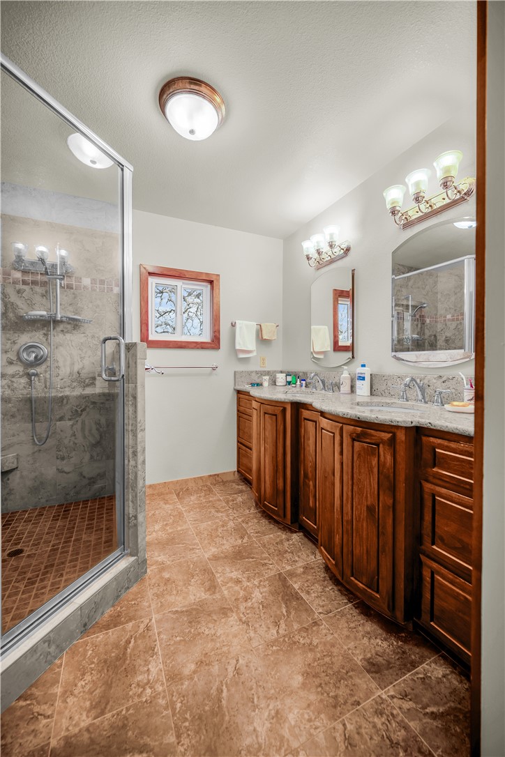 3774 Leal Drive, Lakeport