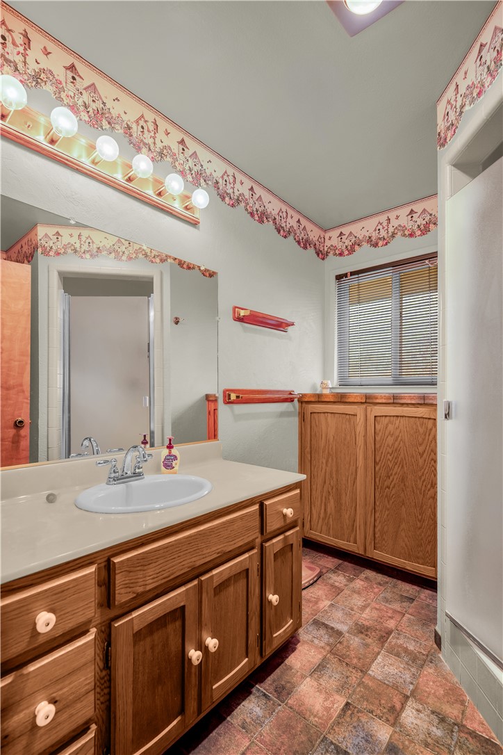 3774 Leal Drive, Lakeport