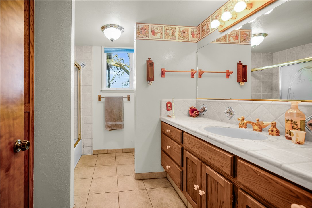 3774 Leal Drive, Lakeport