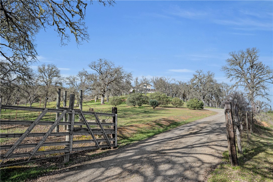 3774 Leal Drive, Lakeport