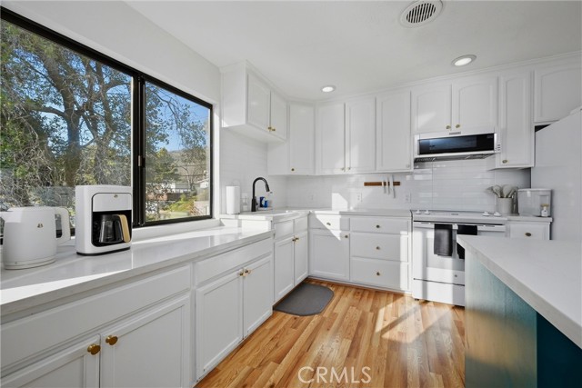 10727 E Highway 20, Clearlake Oaks