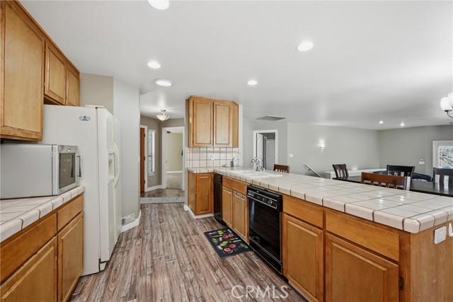 19246 N Shore Court, Hidden Valley Lake