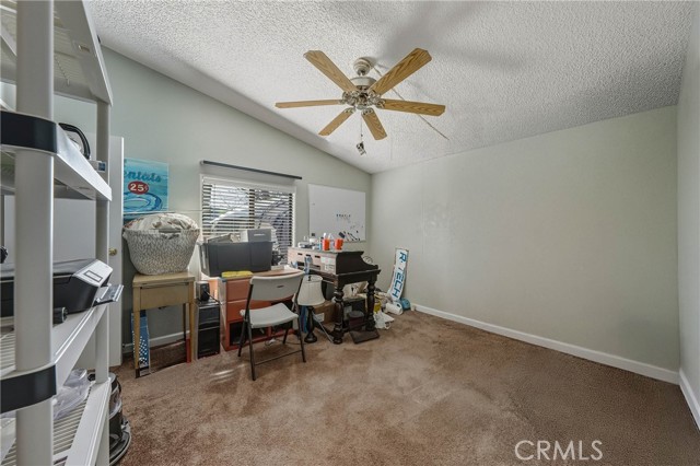 14032 Apple, Clearlake Oaks