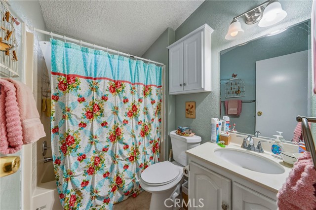 14032 Apple, Clearlake Oaks