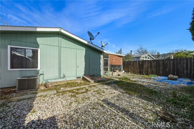 14032 Apple, Clearlake Oaks