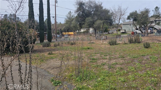 3258 4th Street, Clearlake