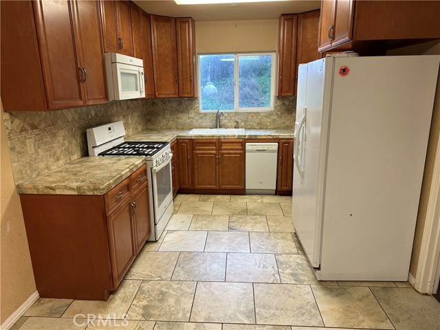 7004 E. Hwy 20, Lucerne