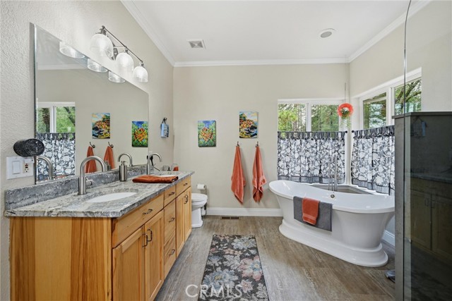 8863 Fox Drive, Cobb