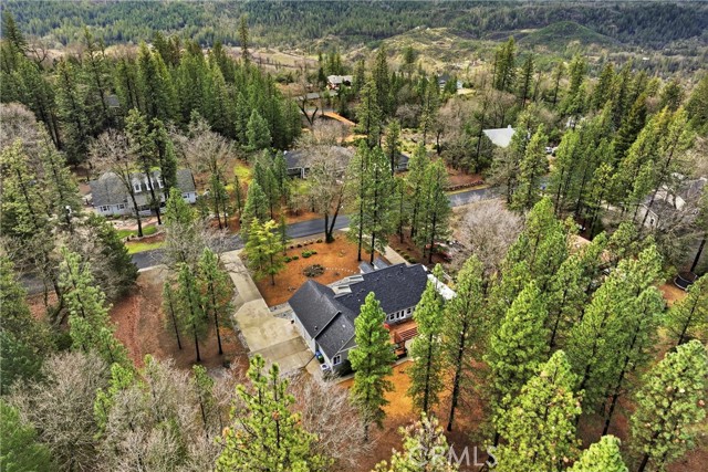 8863 Fox Drive, Cobb