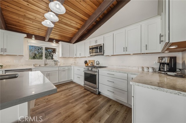 10165 Lakeshore, Clearlake