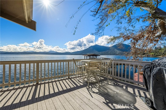 10165 Lakeshore, Clearlake