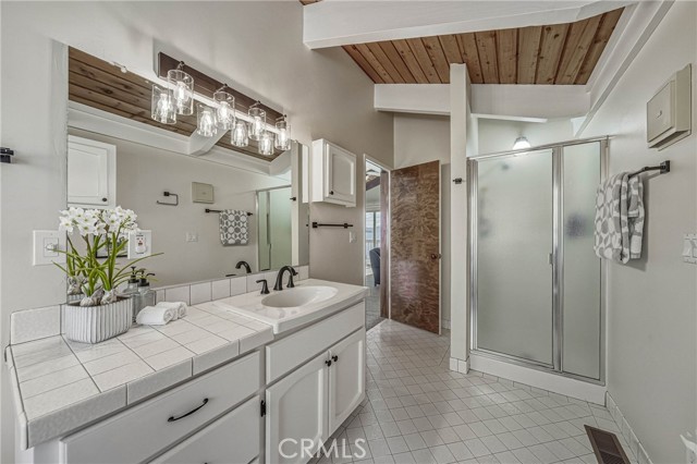 10165 Lakeshore, Clearlake