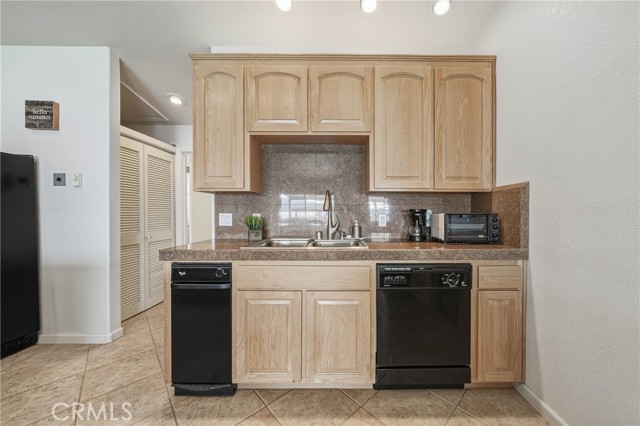10165 Lakeshore, Clearlake