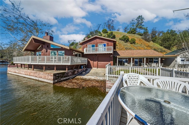 10165 Lakeshore, Clearlake
