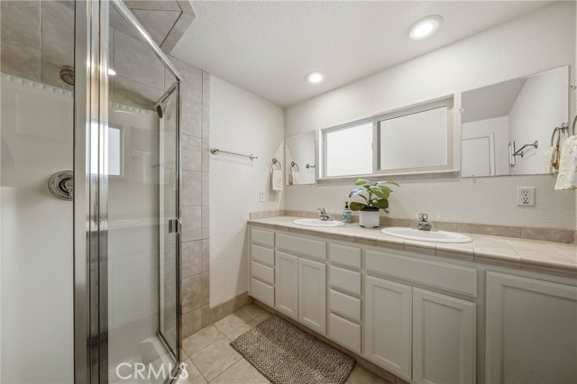 10165 Lakeshore, Clearlake