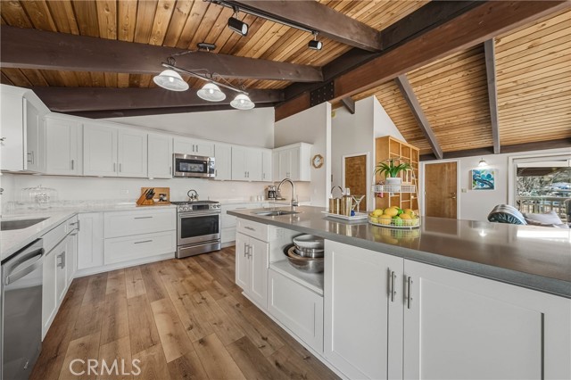 10165 Lakeshore, Clearlake