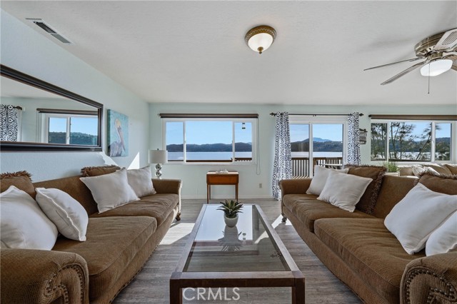 4045 Mesa, Clearlake