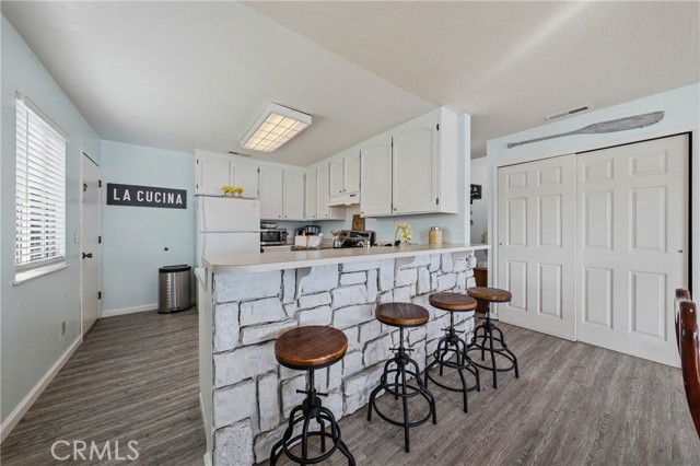 4045 Mesa, Clearlake