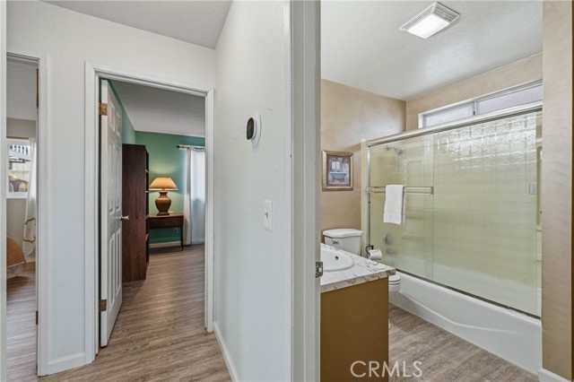 4045 Mesa, Clearlake