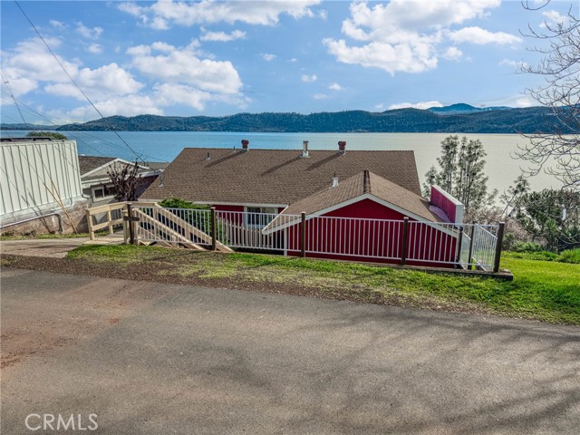 4045 Mesa, Clearlake