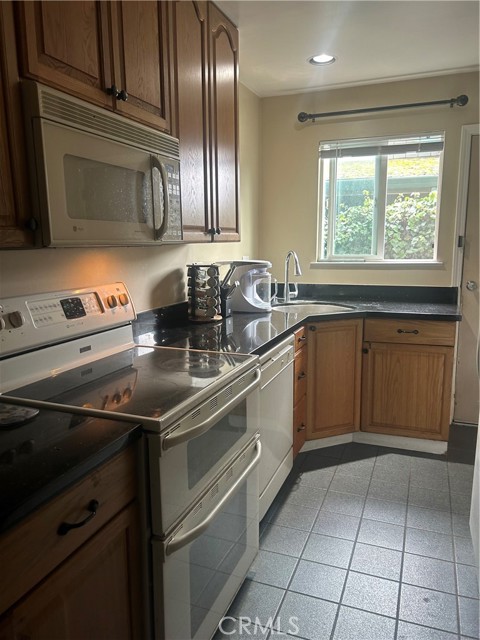 14038 Rosewood Lane, Clearlake