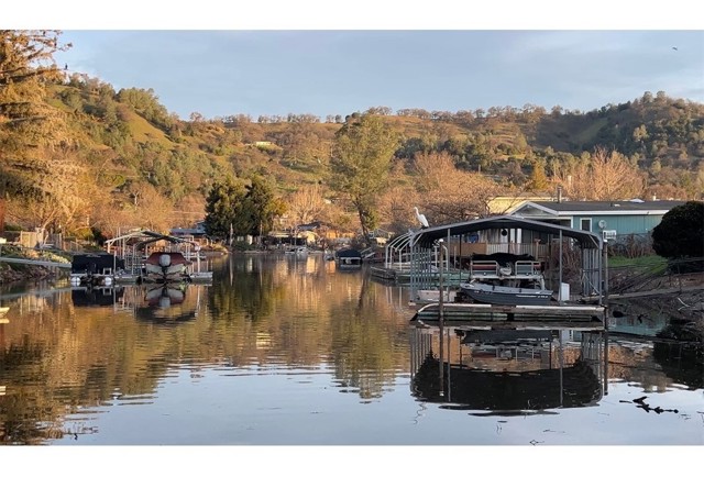 12724 Island, Clearlake Oaks
