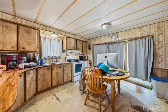 3393 Green, Clearlake